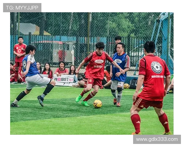 足球积分榜最新动态分析：各队争夺冠军地位的走势清晰可见