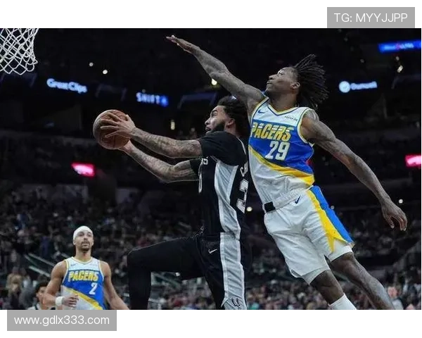 文班亚马无球牵制力改变马刺进攻结构，防守覆盖重塑禁区生态